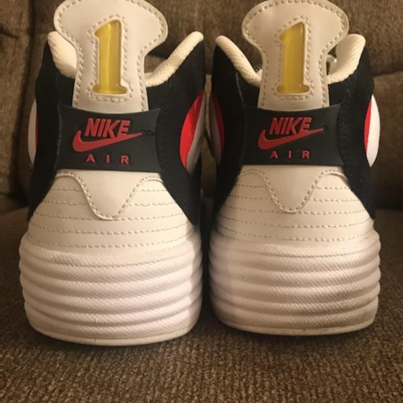 Nike Flight One - Picture 2 of 6